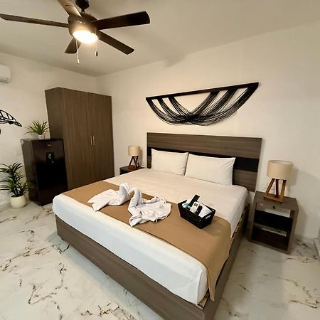 Casa Tortuga 5Th Ave Hotel ปลายาเดลการ์เมน ภายนอก รูปภาพ