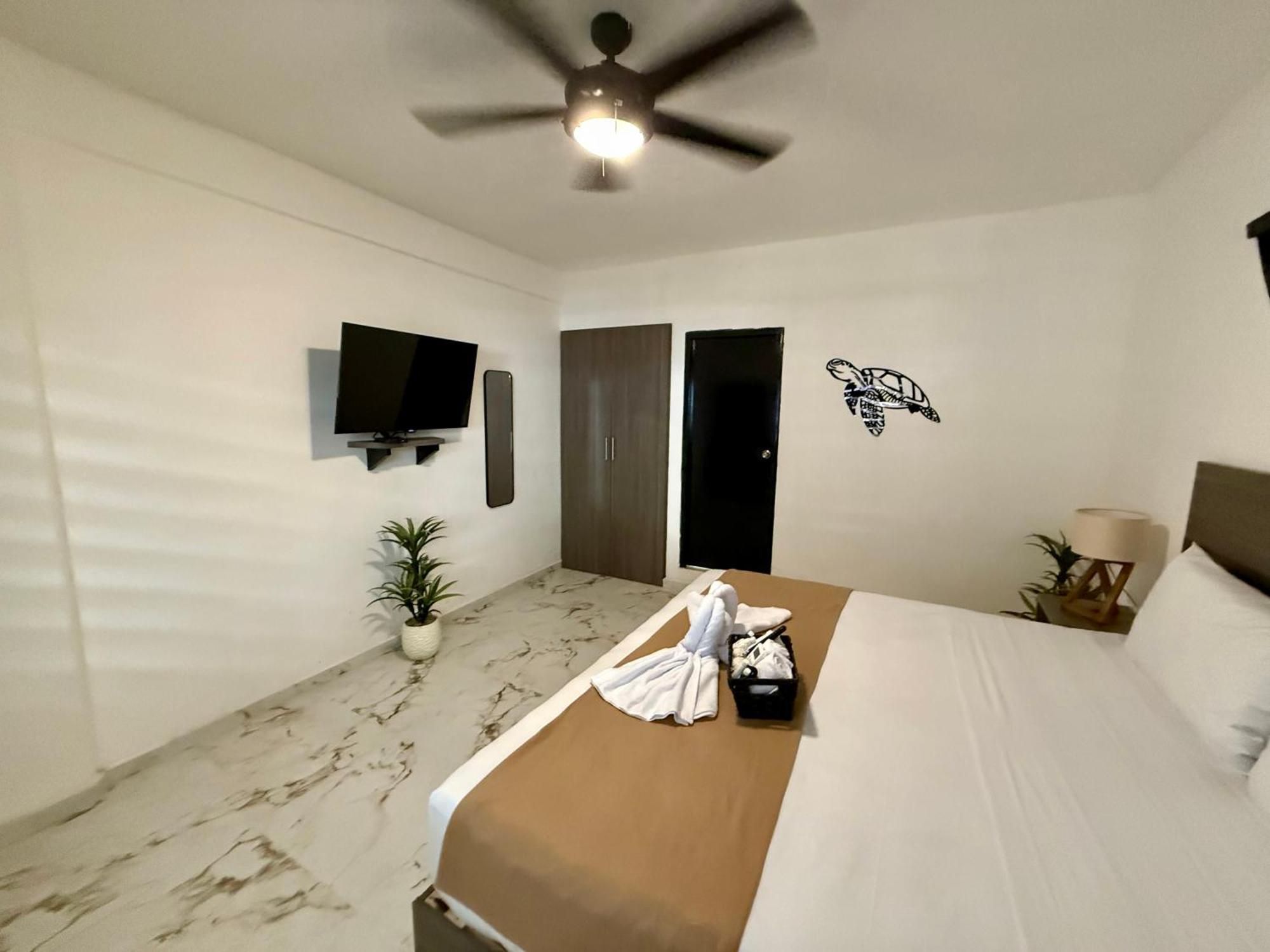 Casa Tortuga 5Th Ave Hotel ปลายาเดลการ์เมน ภายนอก รูปภาพ
