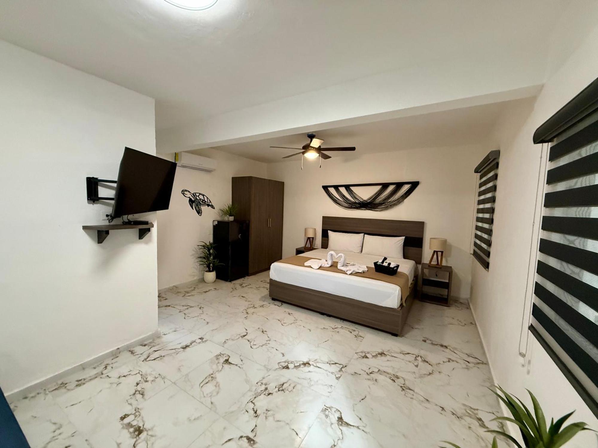 Casa Tortuga 5Th Ave Hotel ปลายาเดลการ์เมน ภายนอก รูปภาพ